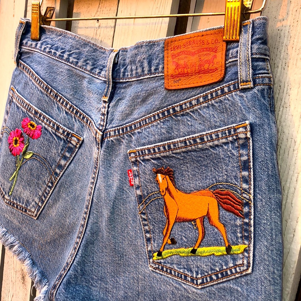 Vintage Levi’s 501 Customized Embroidered Horse Daisy Patchwork RARE - Picture 3 of 13